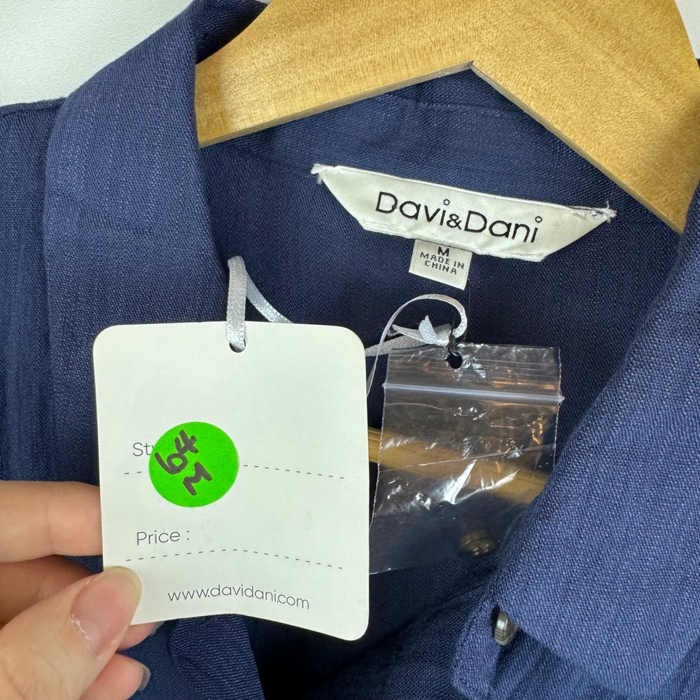 NWT Davi & Dani Button Down Tunic Top Medium Blue Peplum Hem Pockets Lagenlook - Picture 6 of 11